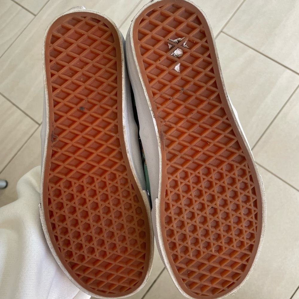Rare Disney Vans - Jasmine Edition - Picture 6 of 7